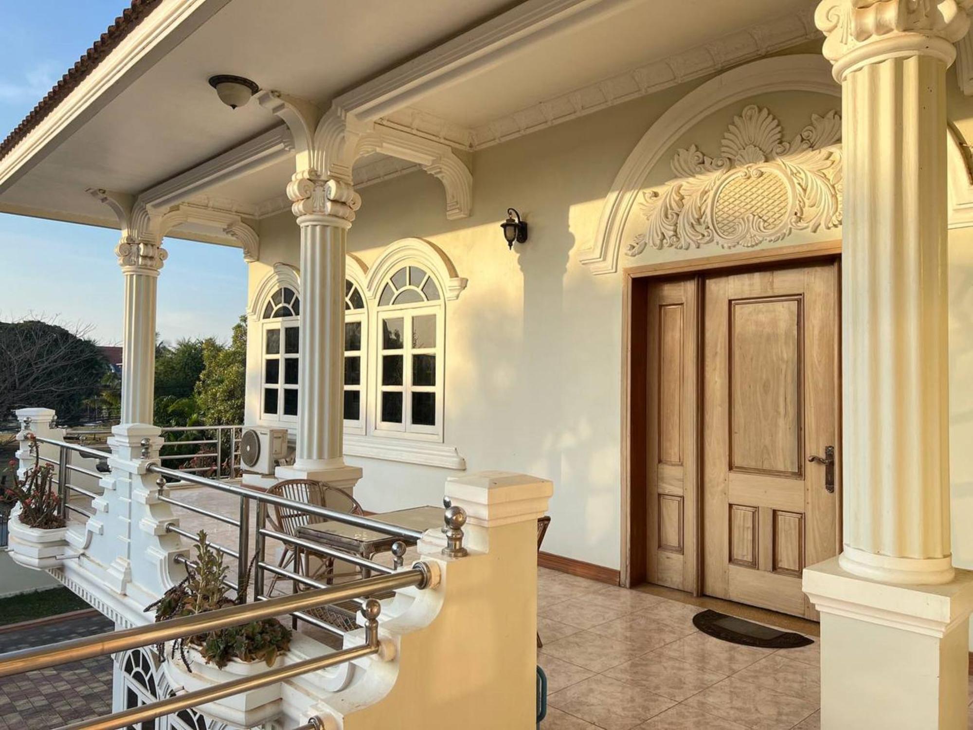 Lotus Blanc Homestay Villa Battambang Buitenkant foto