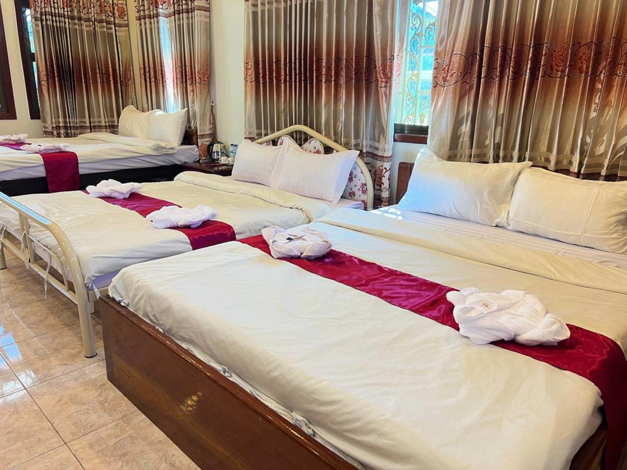 Lotus Blanc Homestay Villa Battambang Buitenkant foto
